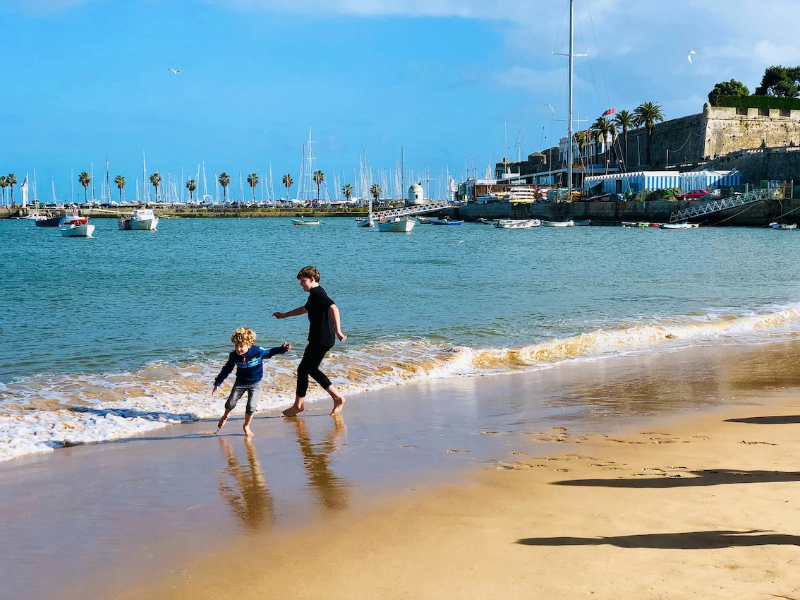 Your Weekend, Sorted: 10 Summer Beach Activities for Families Near Lisbon